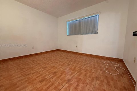 Снять в аренду кондоминиум в Санрайз, Флорида 2 спальни, 78.97м2, № 2005770 - фото 11