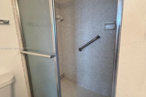 Снять в аренду кондоминиум в Санрайз, Флорида 2 спальни, 78.97м2, № 2005770 - фото 25