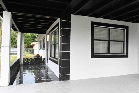 Villa ou maison à vendre à Fort Lauderdale, Floride: 4 chambres, 145.3 m2 № 2002169 - photo 14