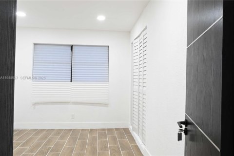 Villa ou maison à vendre à Fort Lauderdale, Floride: 4 chambres, 145.3 m2 № 2002169 - photo 25