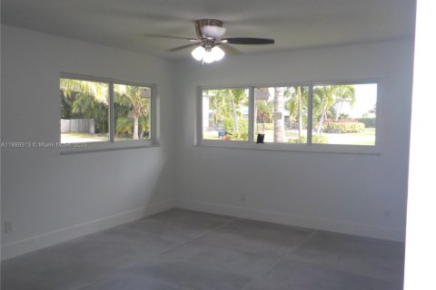 Villa ou maison à vendre à St. Lucie, Floride: 3 chambres, 172.98 m2 № 1950852 - photo 3