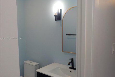 Villa ou maison à vendre à St. Lucie, Floride: 3 chambres, 172.98 m2 № 1950852 - photo 24