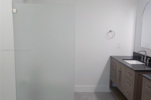 Villa ou maison à vendre à St. Lucie, Floride: 3 chambres, 172.98 m2 № 1950852 - photo 8