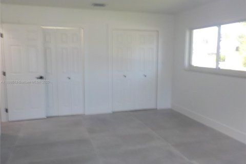 Villa ou maison à vendre à St. Lucie, Floride: 3 chambres, 172.98 m2 № 1950852 - photo 4