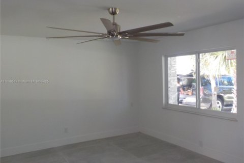 Villa ou maison à vendre à St. Lucie, Floride: 3 chambres, 172.98 m2 № 1950852 - photo 17