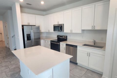 Townhouse in Kissimmee, Florida 3 bedrooms, 155.33 sq.m. № 1873407 - photo 2