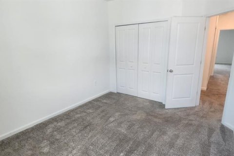 Townhouse in Kissimmee, Florida 3 bedrooms, 155.33 sq.m. № 1873407 - photo 17