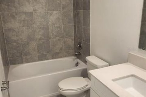 Townhouse in Kissimmee, Florida 3 bedrooms, 155.33 sq.m. № 1873407 - photo 13