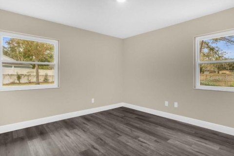 House in Casselberry, Florida 4 bedrooms, 166.67 sq.m. № 2393953 - photo 13