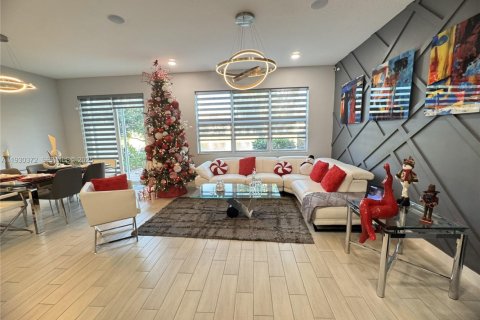 Townhouse in Lake Worth, Florida 3 bedrooms, 179.39 sq.m. № 1989265 - photo 15