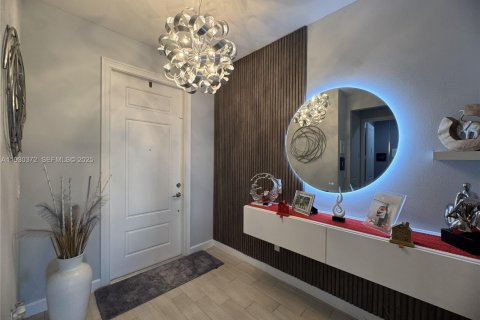 Townhouse in Lake Worth, Florida 3 bedrooms, 179.39 sq.m. № 1989265 - photo 7