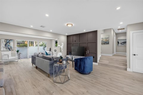 Casa en venta en Deerfield Beach, Florida, 3 dormitorios, 124.95 m2 № 1927740 - foto 8