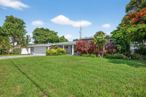 Casa en venta en Deerfield Beach, Florida, 3 dormitorios, 124.95 m2 № 1927740 - foto 3