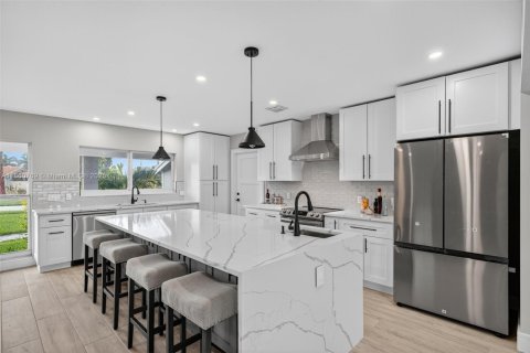 Casa en venta en Deerfield Beach, Florida, 3 dormitorios, 124.95 m2 № 1927740 - foto 13