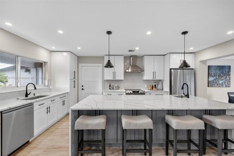 Casa en venta en Deerfield Beach, Florida, 3 dormitorios, 124.95 m2 № 1927740 - foto 12