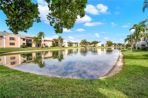 Copropriété à louer à Homestead, Floride: 1 chambre, 63.64 m2 № 1970246 - photo 3