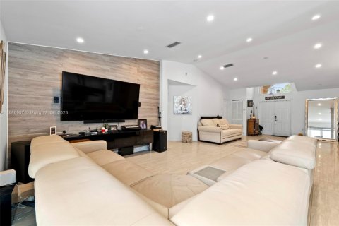 Villa ou maison à vendre à Weston, Floride: 4 chambres, 183.48 m2 № 1981614 - photo 22