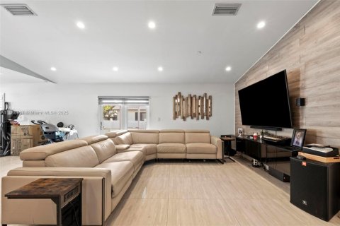 Villa ou maison à vendre à Weston, Floride: 4 chambres, 183.48 m2 № 1981614 - photo 23