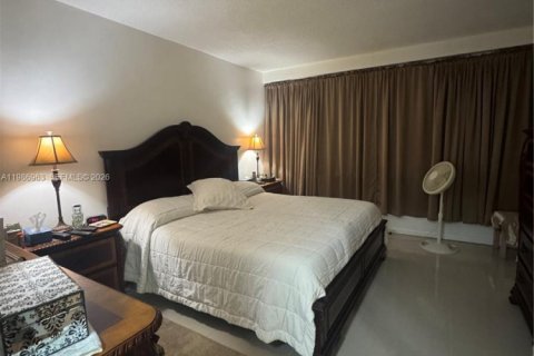 Купить кондоминиум в Майами, Флорида 2 спальни, 90.58м2, № 2044826 - фото 8