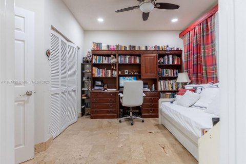 House in Weston, Florida 5 bedrooms, 222.32 sq.m. № 1822181 - photo 21