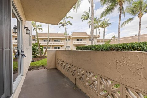 Copropriété à louer à Palmetto Bay, Floride: 2 chambres, 74.79 m2 № 1965368 - photo 16
