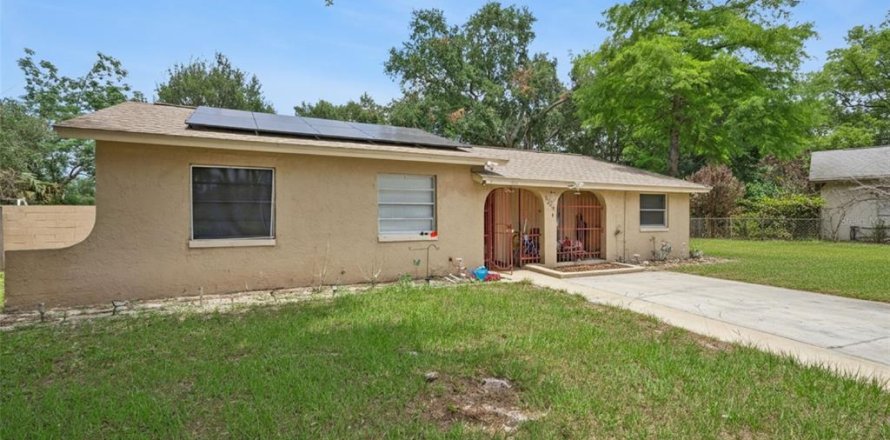 House in Sanford, Florida 3 bedrooms, 112.04 sq.m. № 2148579