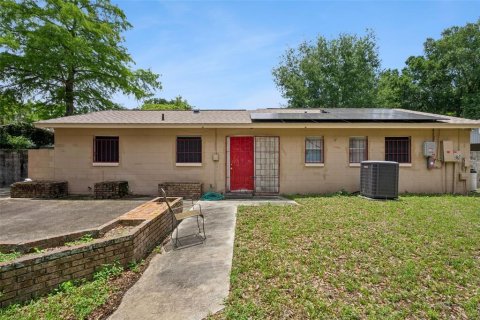 House in Sanford, Florida 3 bedrooms, 112.04 sq.m. № 2148579 - photo 26