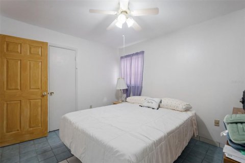 House in Sanford, Florida 3 bedrooms, 112.04 sq.m. № 2148579 - photo 15