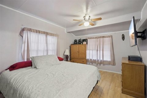 House in Sanford, Florida 3 bedrooms, 112.04 sq.m. № 2148579 - photo 12