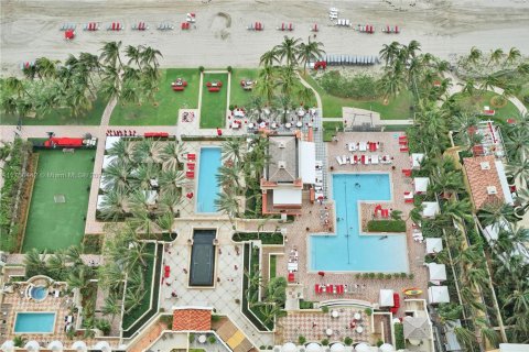 Condo in Sunny Isles Beach, Florida, 3 bedrooms  № 1934782 - photo 24