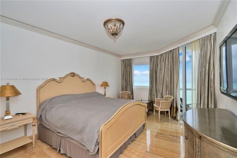Condo in Sunny Isles Beach, Florida, 3 bedrooms  № 1934782 - photo 6