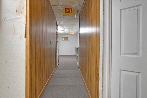 Commercial property in Tampa, Florida 354.52 sq.m. № 2427660 - photo 7