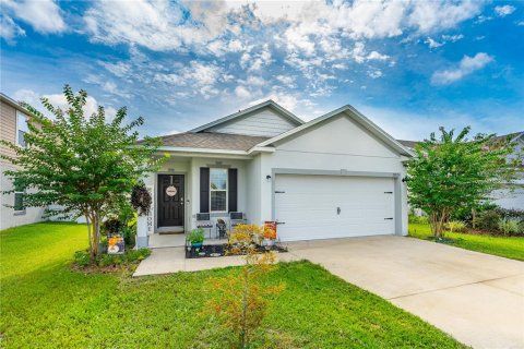 House in New Smyrna Beach, Florida 3 bedrooms, 137.4 sq.m. № 1908654 - photo 1