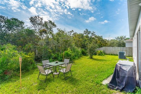 House in New Smyrna Beach, Florida 3 bedrooms, 137.4 sq.m. № 1908654 - photo 3