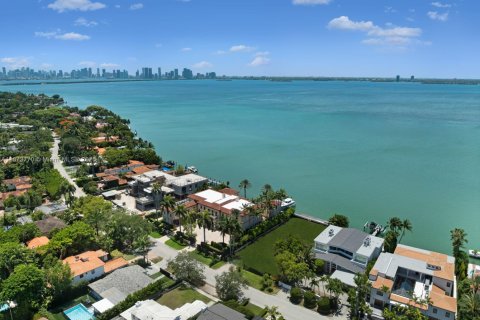 Casa en venta en Miami Beach, Florida, 6 dormitorios, 638.8 m2 № 2016093 - foto 8