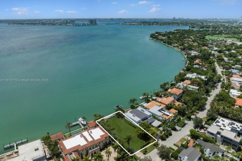 Casa en venta en Miami Beach, Florida, 6 dormitorios, 638.8 m2 № 2016093 - foto 7