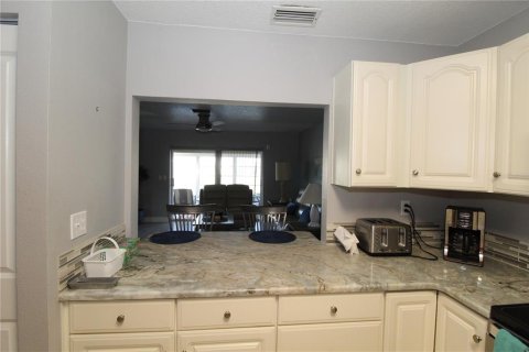 Casa en alquiler en Sun City Center, Florida, 2 dormitorios, 140.84 m2 № 1901779 - foto 13