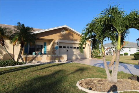 Casa en alquiler en Sun City Center, Florida, 2 dormitorios, 140.84 m2 № 1901779 - foto 1