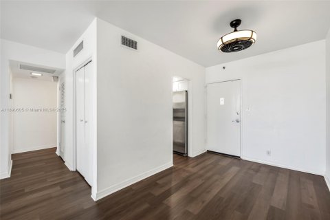 Copropriété à vendre à Miami Beach, Floride: 1 chambre, 77.76 m2 № 1943450 - photo 7