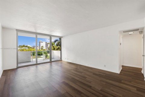 Copropriété à vendre à Miami Beach, Floride: 1 chambre, 77.76 m2 № 1943450 - photo 8
