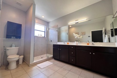 Touwnhouse à louer à Homestead, Floride: 3 chambres, 152.55 m2 № 2169595 - photo 12