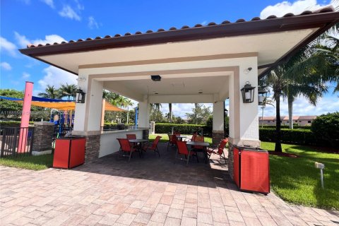 Touwnhouse à louer à Homestead, Floride: 3 chambres, 152.55 m2 № 2169595 - photo 25