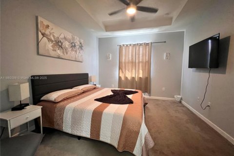 Touwnhouse à louer à Homestead, Floride: 3 chambres, 152.55 m2 № 2169595 - photo 11