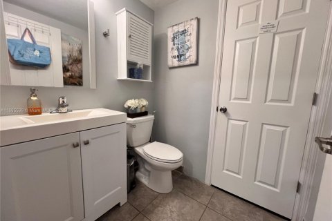 Touwnhouse à louer à Homestead, Floride: 3 chambres, 152.55 m2 № 2169595 - photo 10