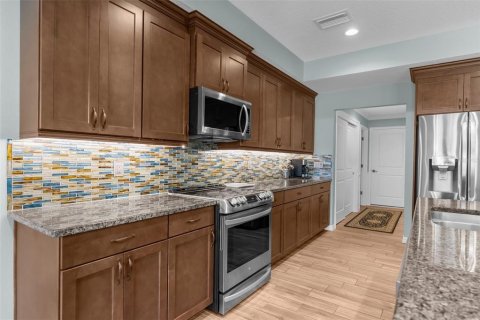 Villa ou maison à vendre à Spring Hill, Floride: 4 chambres, 198.53 m2 № 1815655 - photo 10
