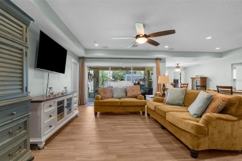 Villa ou maison à vendre à Spring Hill, Floride: 4 chambres, 198.53 m2 № 1815655 - photo 3