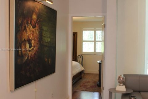 Condo in Doral, Florida, 1 bedroom  № 1896225 - photo 24