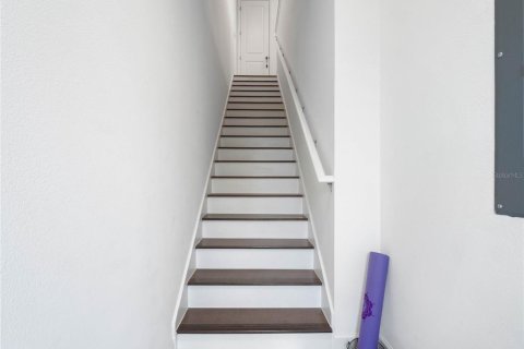 Casa en alquiler en Orlando, Florida, 1 dormitorio, 79.9 m2 № 1900257 - foto 8