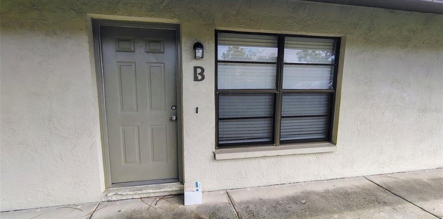 Villa ou maison à Seminole, Floride 2 chambres, 89.19 m2 № 2413556
