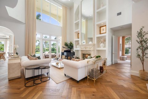 House in Jupiter, Florida 4 bedrooms, 462.47 sq.m. № 2081968 - photo 5